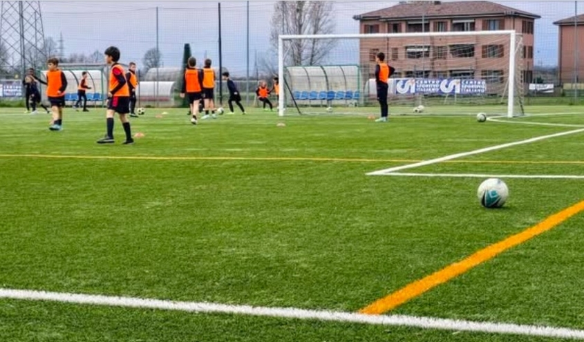 Cercasi custode per campi di calcio